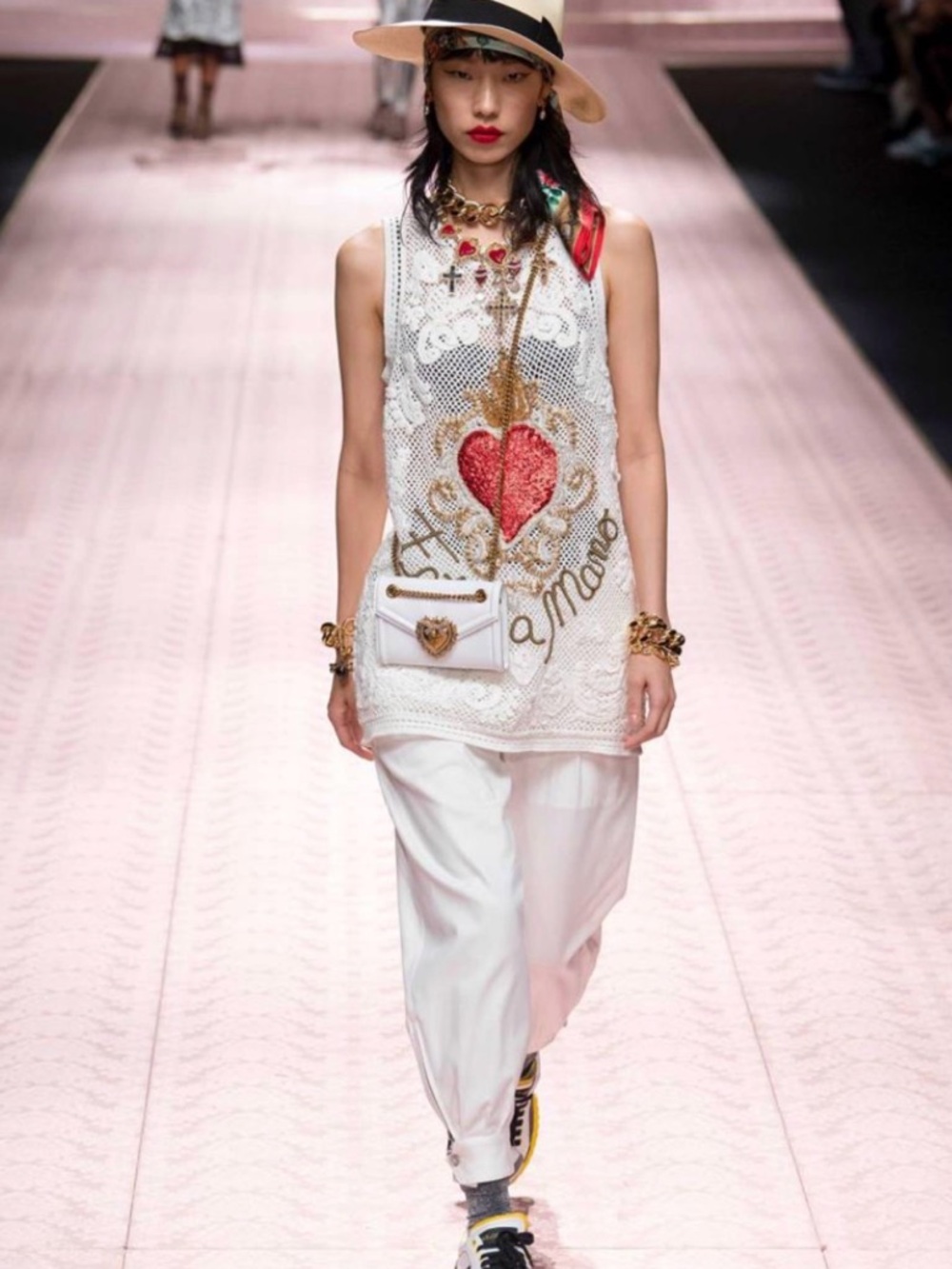 Dolce & Gabbana Crochet Mini Dress /Top Red Heart & Gold Embellishment 💥Runway💥 - Picture 4 of 17